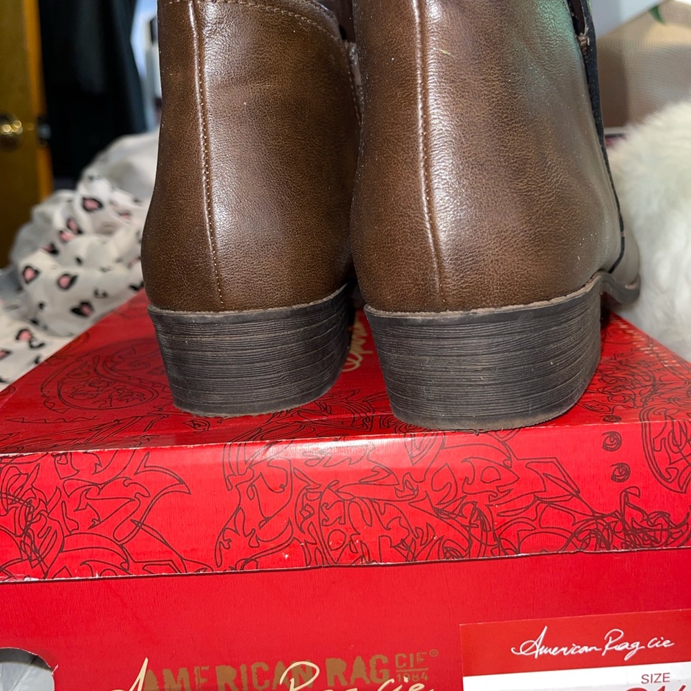 American Rag brown ankle boot - Picture 2 of 3